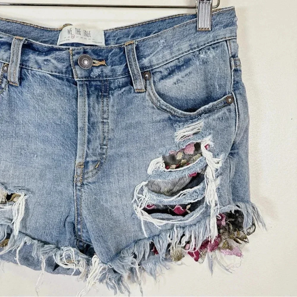Free  People We The Free Distressed Denim Short - Picture 4 of 13